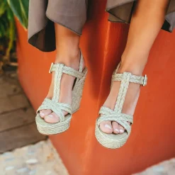 Filipa High wedge sandals in taupe raffia and suede