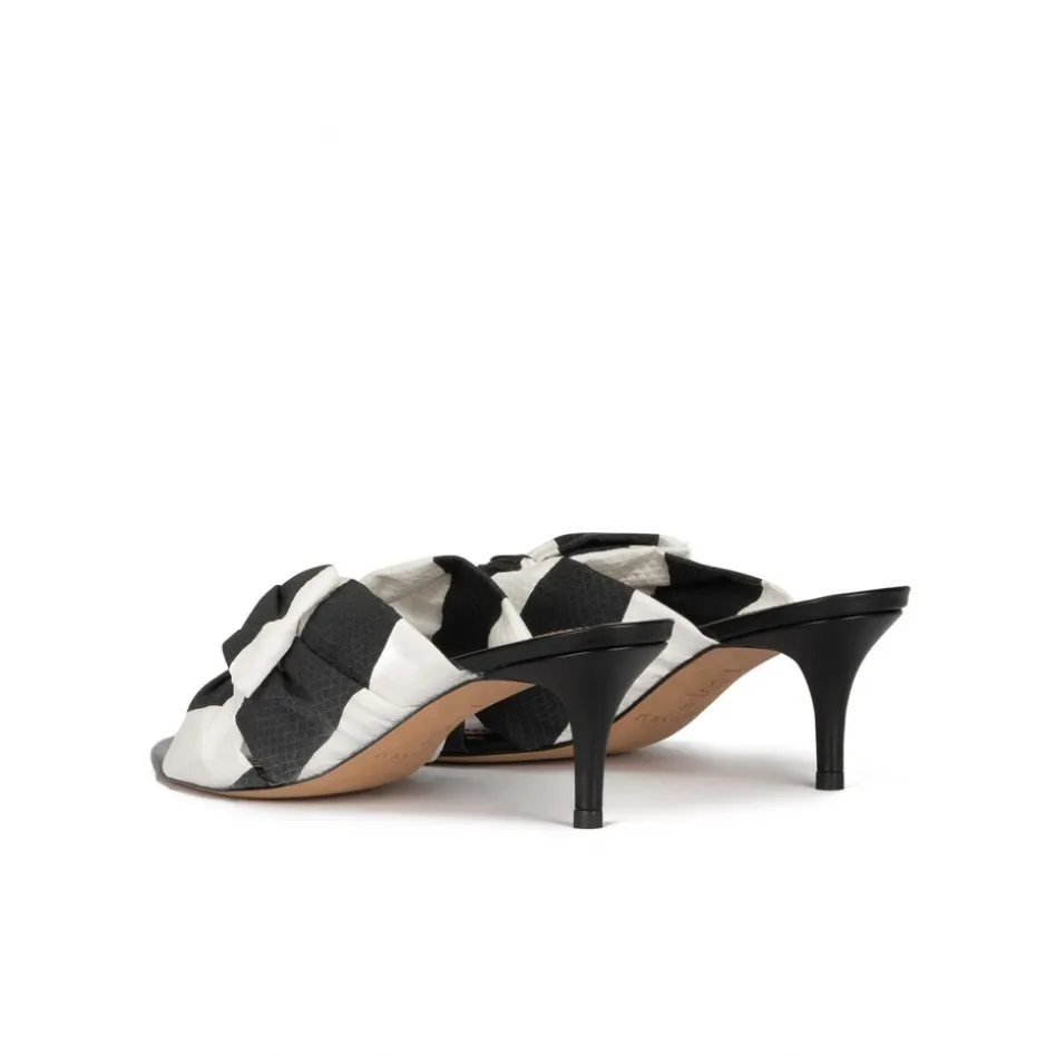 Orquidea Bow detailed mid heel mules in black and white fabric