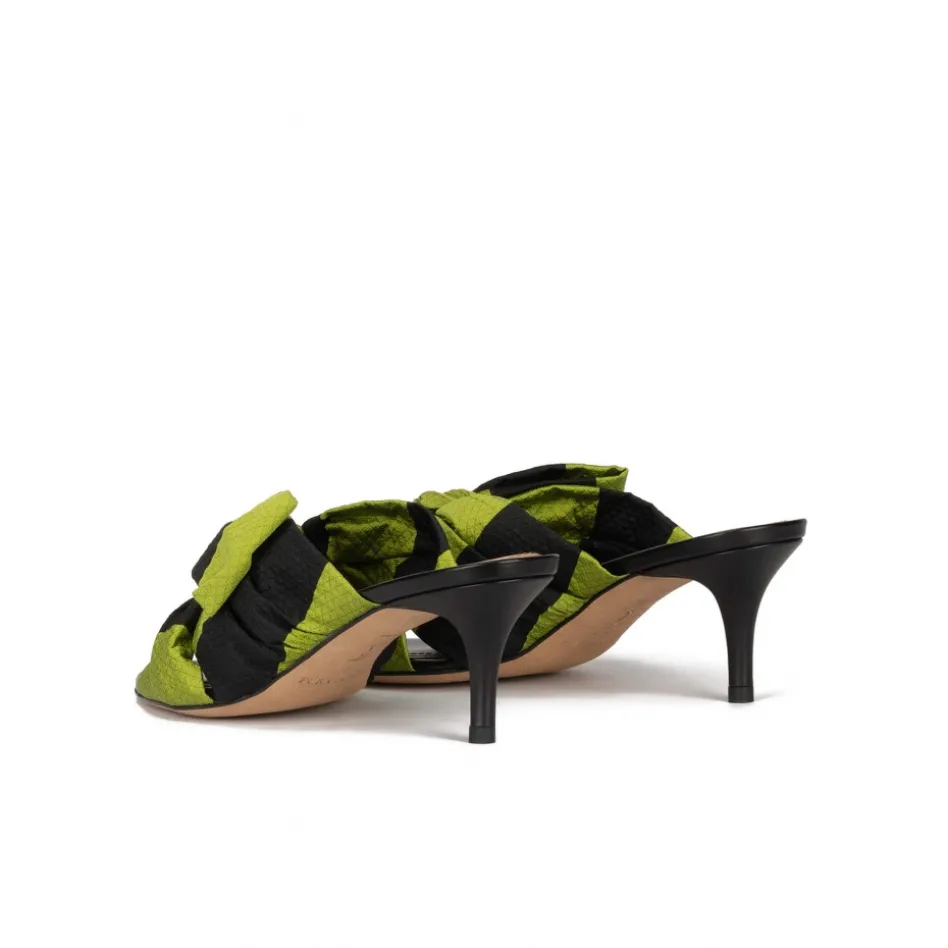 Orquidea Bow detailed mid heel mules in green and black fabric